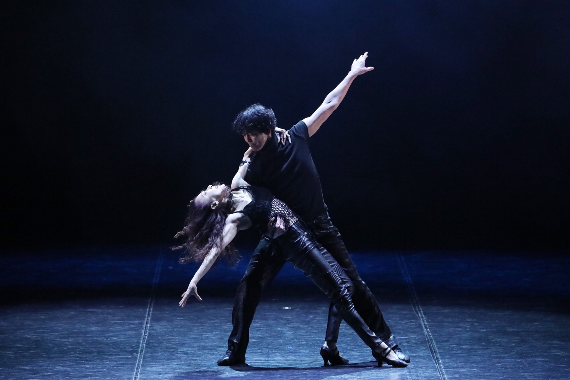 舞い、創り、響かせる